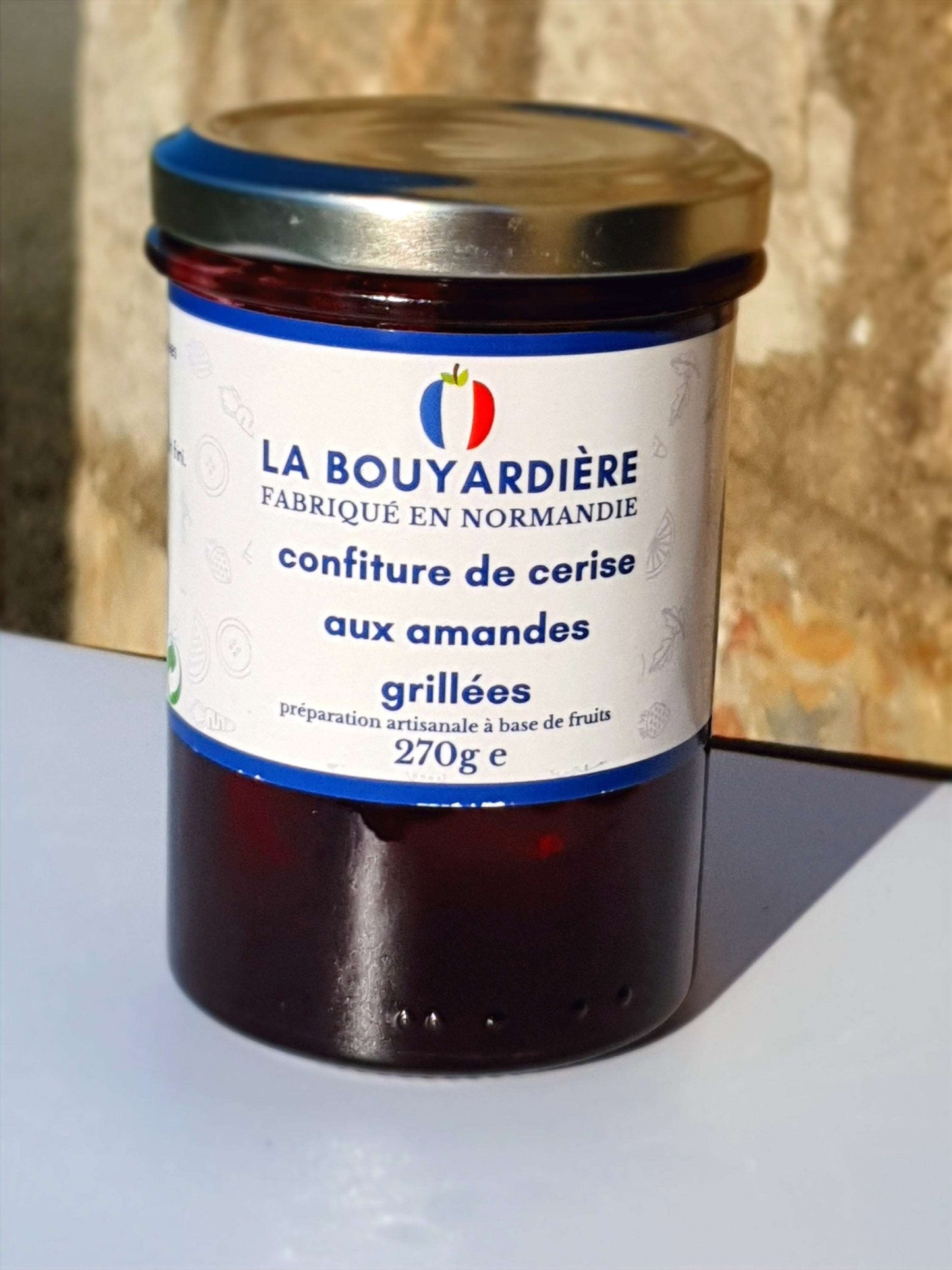 Confiture de cerise aux amandes grillées 260g